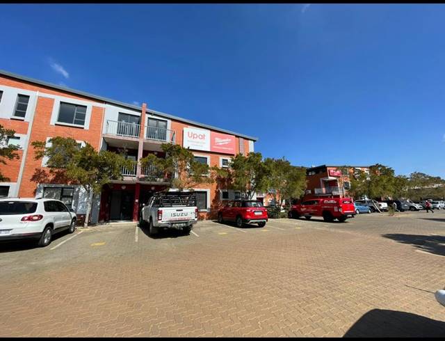 INDUSTRIAL PROPERTY TO RENT IN HENNOPSPARK